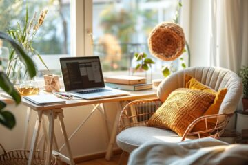 Solution d'aménagement d'un coin bureau fonctionnel optimisé pour un petit appartement